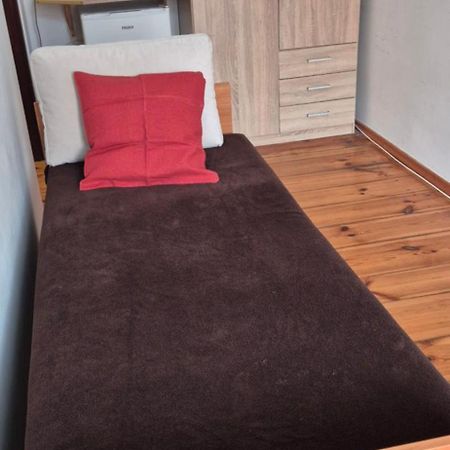 Hostel Tulip - Pokoj 7 Ze Wspolna Lazienka I Kuchnia Szczecin Exterior photo