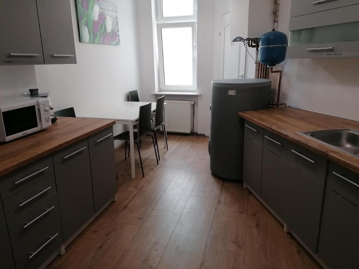 Hostel Tulip - Pokoj 7 Ze Wspolna Lazienka I Kuchnia Szczecin Exterior photo